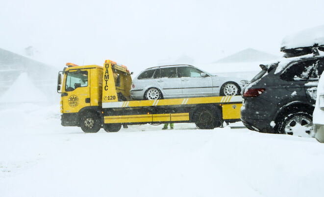 Auto abschleppen (Bild: ÖAMTC/Markus Kocher)